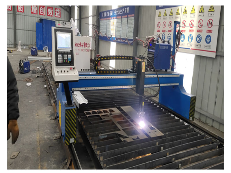 數控火焰切割機的切割精度會受到哪些因素的影響？