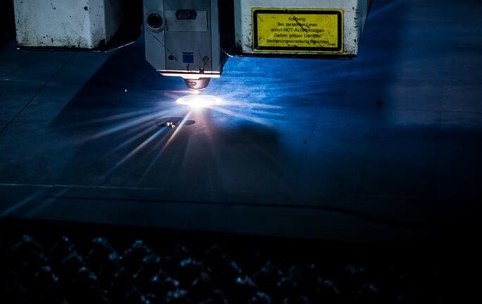 臺式數控激光切割機有什么優勢？