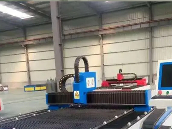 數控激光切割機價格多少錢一臺?河北信爾價格低: